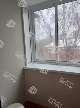 Отделка балкона с холодным остеклением Provedal и выносом остекления