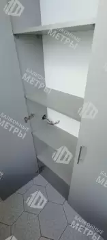 Установка шкафа на балконе