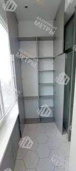 Установка шкафа на балконе