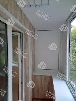 Холодное остекление и отделка П-образного балкона Холодное остекление и отделка П-образного балкона