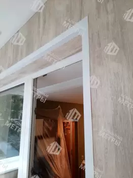 Холодное остекление и отделка П-образного балкона Холодное остекление и отделка П-образного балкона